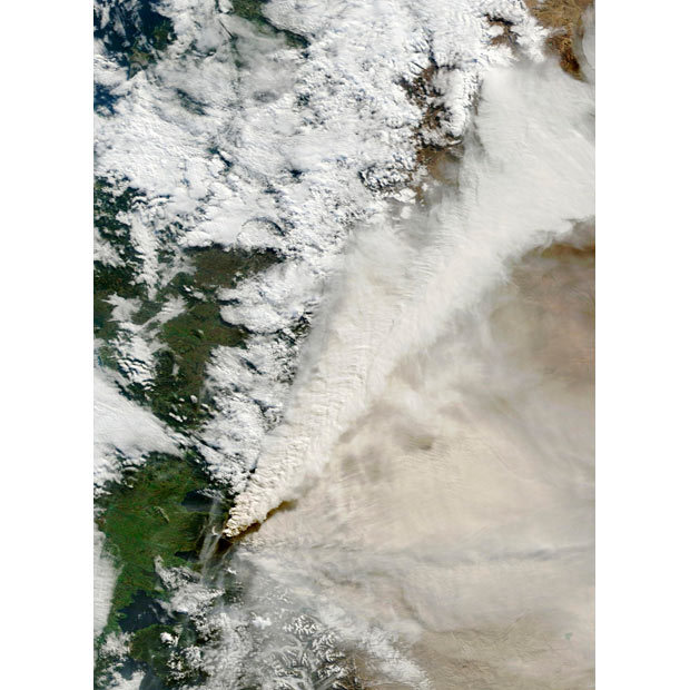 最新火山爆发,火山喷发震撼全球，最新动态备受关注。